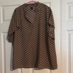 SHEIN Curve Tan and Black Patterned Top